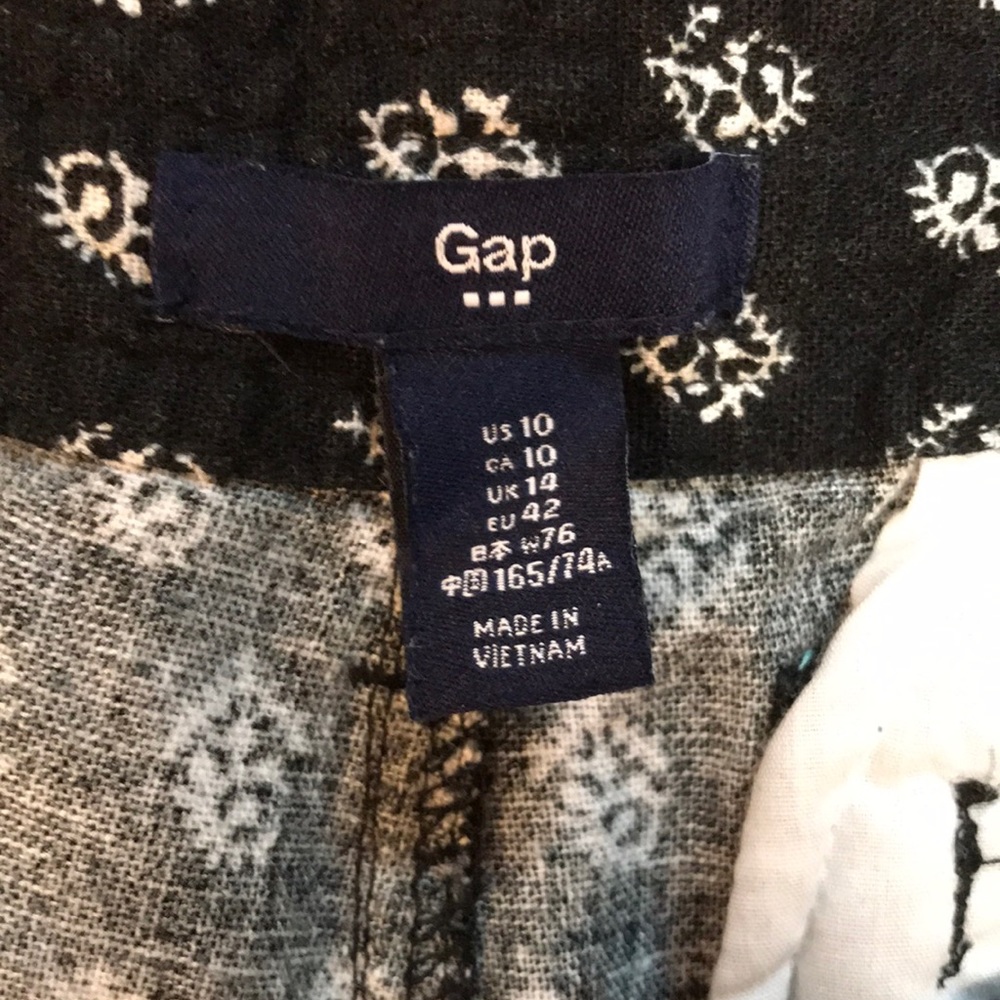 Gap Linen Shorts - Picture 4 of 4